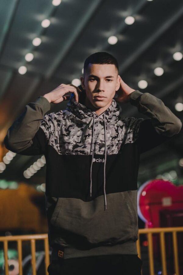 2B x Circle Digital Camo Hoodie - Image 2
