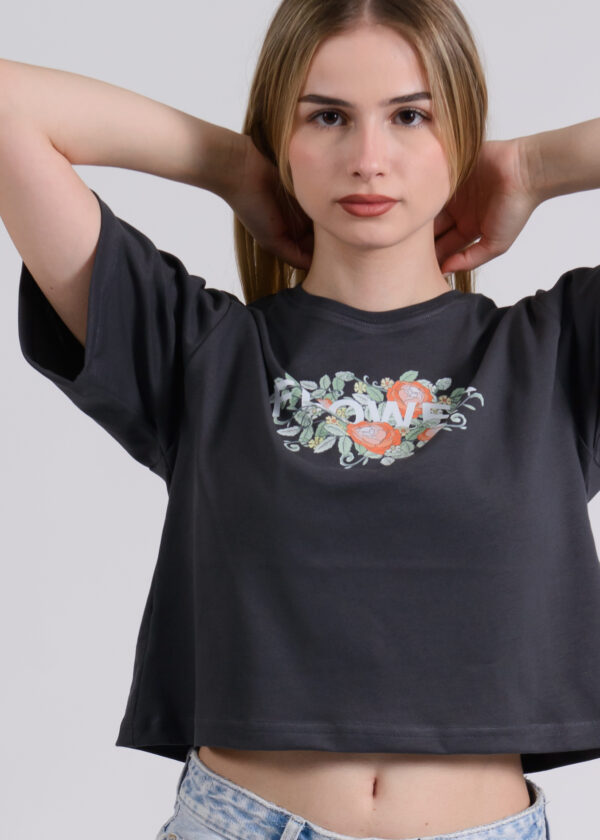 Circle Sportswear Essential Women's Oversized Cropped T-Shirt - Image 8